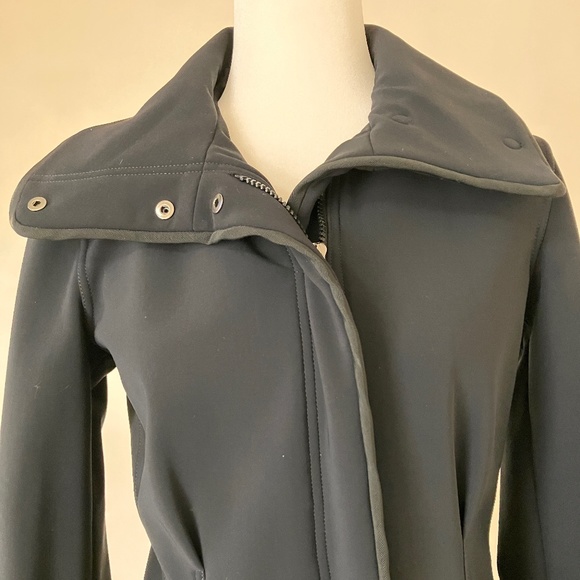 GIORGIO ARMANI HOODED JACKET WITH SCULPTED SLEEVES - Picture 4 of 12